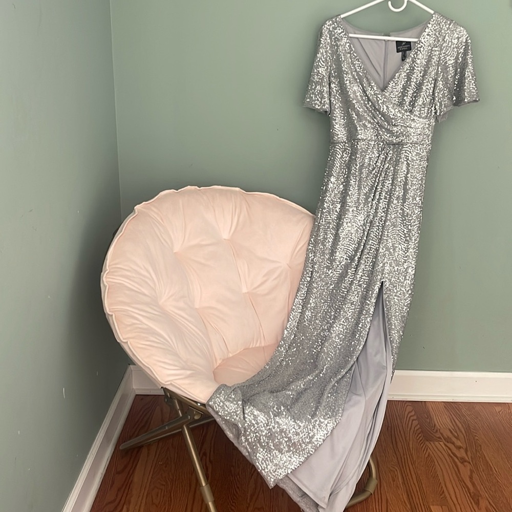 adrianna papell elegant dress silver size 2